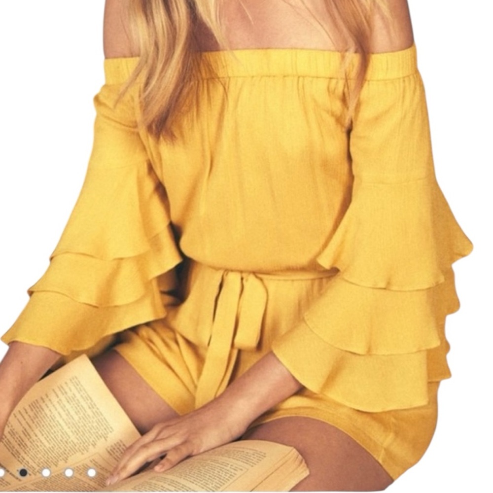 Lulus Mustard Off Shoulder Ruffle Sleeve Lined Shorts Romper Size Medium